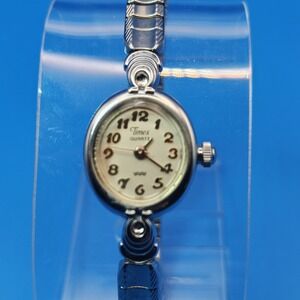 Vintage 1994 Timex 29mm Women's Quartz Cocktail Watch Stretch Bracelet Restored‎